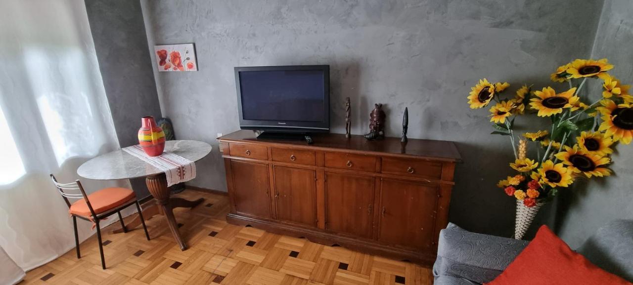 부스토아르시치오 Al Salice Tranquillita Nel Verde Via Amendola 24 아파트 외부 사진